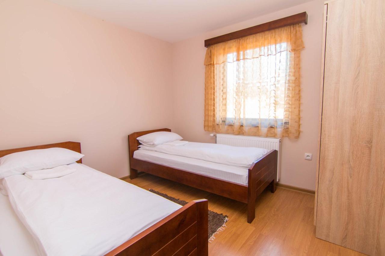 Apartmani Suncani Breg Tara Mitrovac Esterno foto